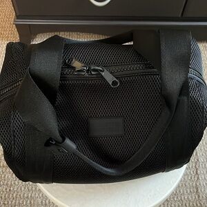 Danger Dover Landon Carryall